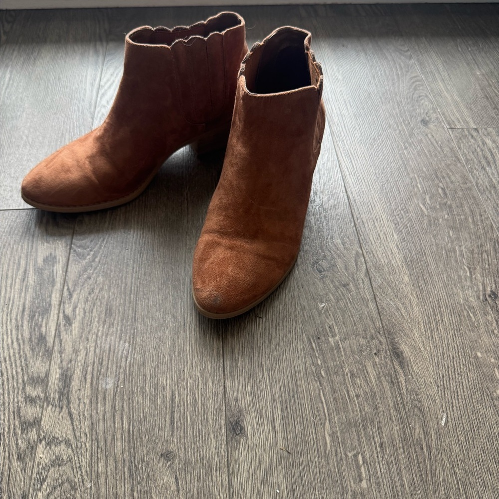 Women's Tan Suede Ankle Boots